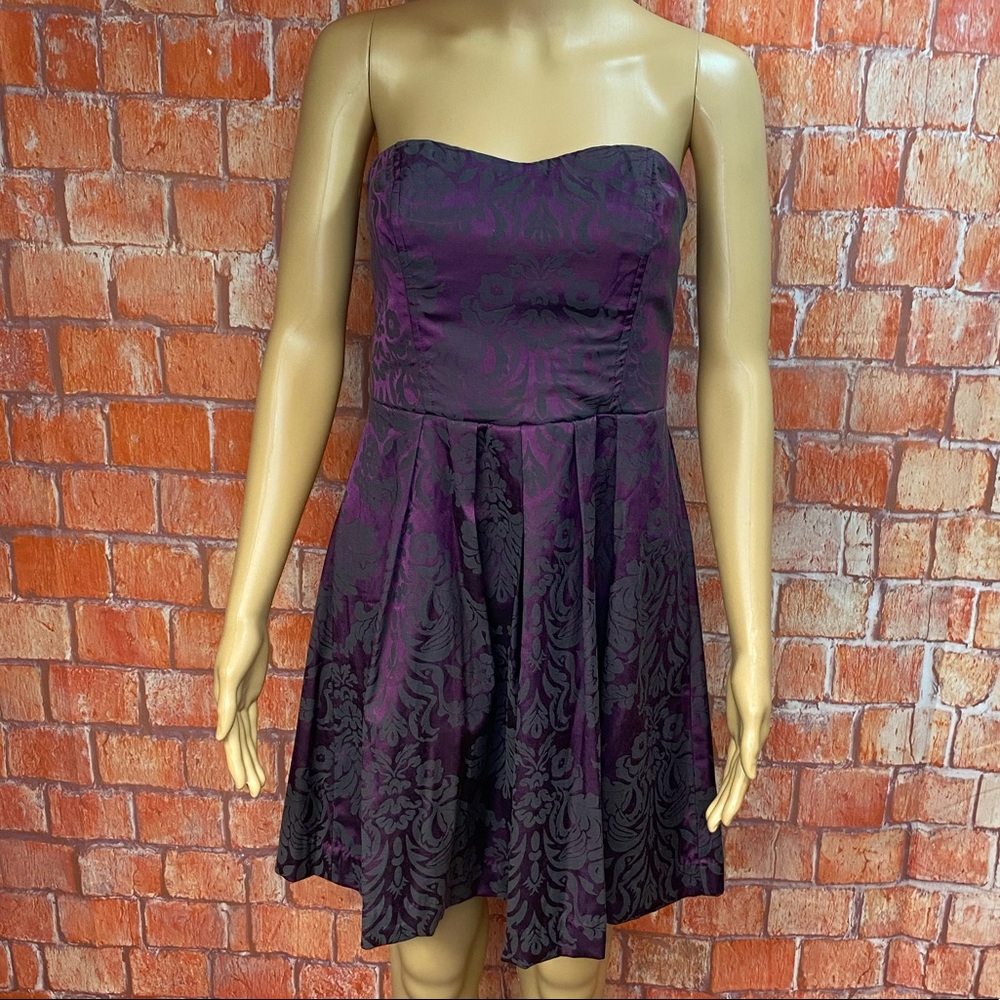Speechless Plum Jacquard Strapless Dress‎